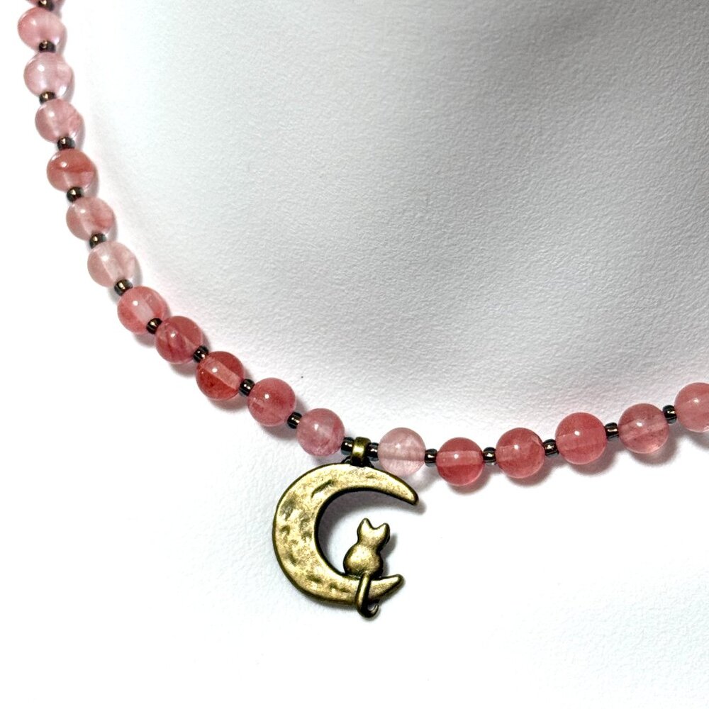 Cherry Quartz Short Necklace with Bronze Cat on the Moon Pendant